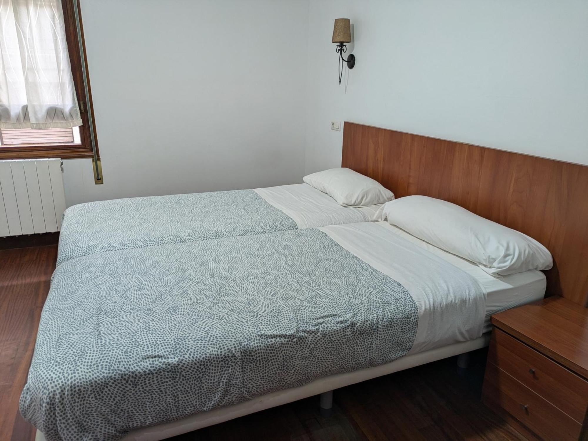 Akelarre Ostatua Hotel Guernica y Luno Bagian luar foto